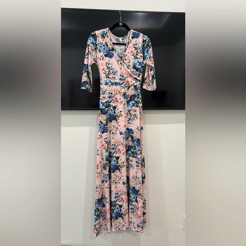 Maternity dress size medium